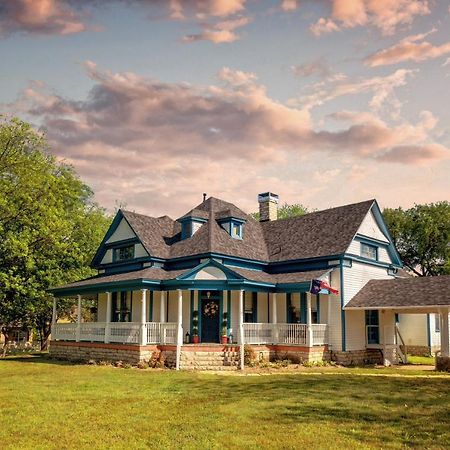 Blue Heron Bed And Breakfast On Lake Гранбъри Екстериор снимка